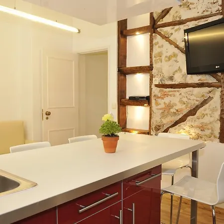 Baixa Cosy Апартаменти *